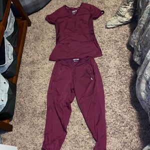 Maroon scrub set
